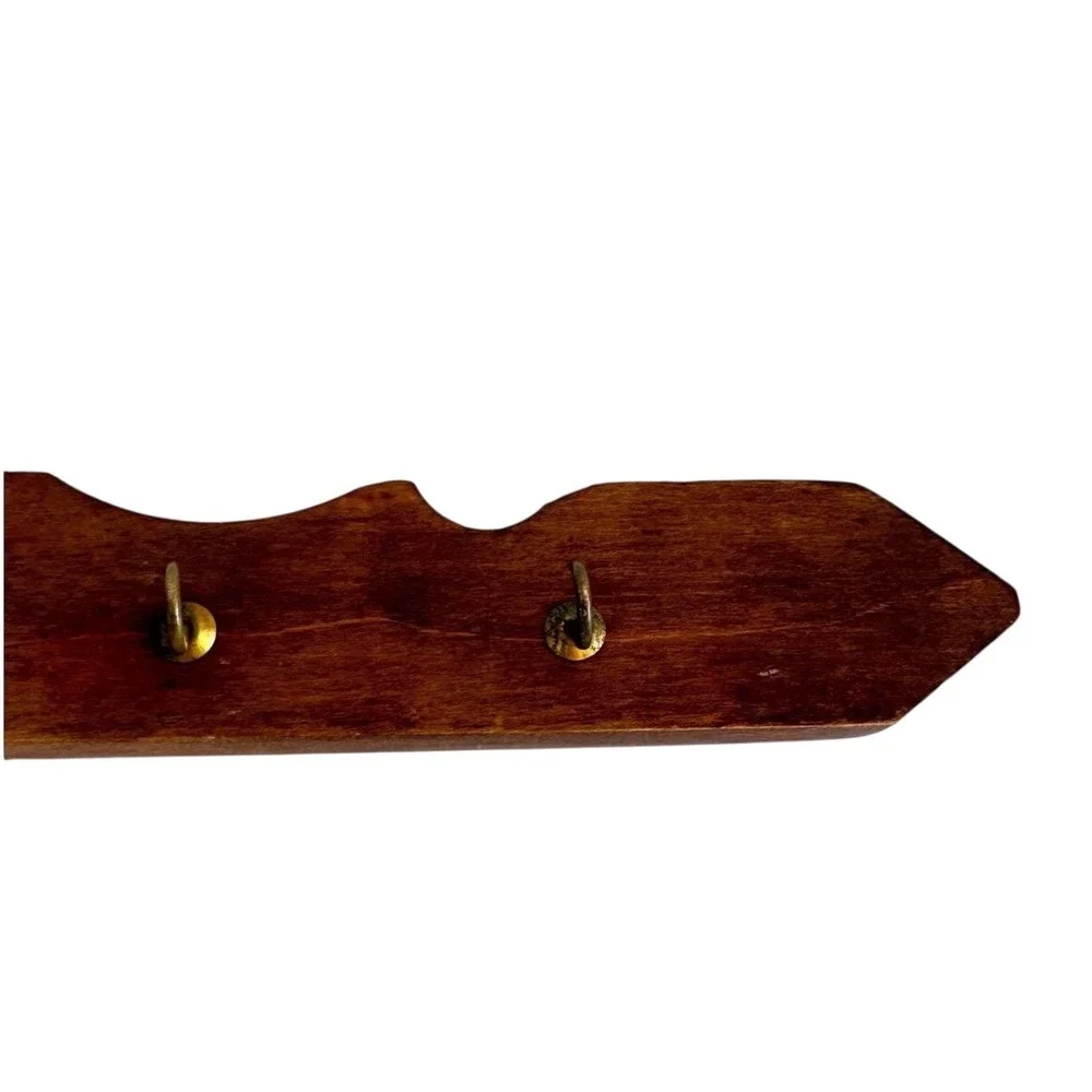 Wooden Key Shaped Wall Mounted Key Holder Organizer Hooks Vintage Unique Keyhook